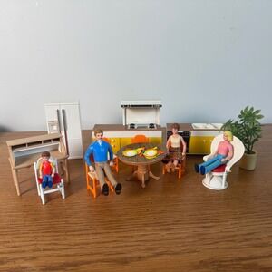 Vintage TOMY Dollhouse Figures Furniture Lot‎ 1970s 1980s 22pc